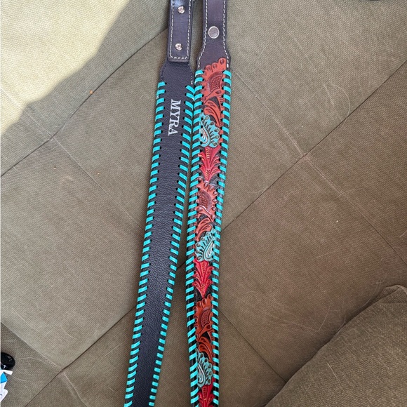 Trinity Ranch purse bundle - Picture 4 of 8